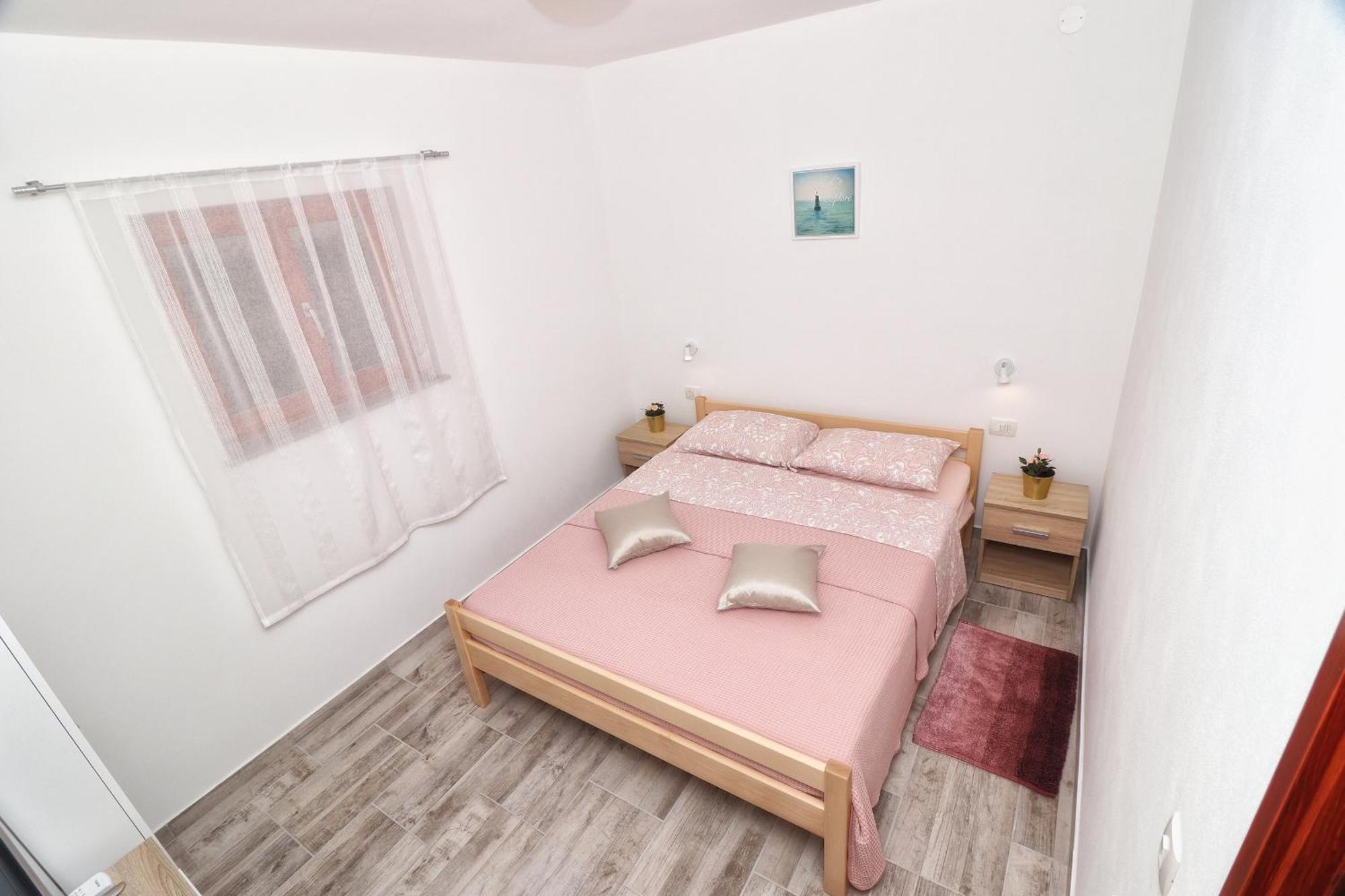 Studio Apartman Edy 3 Pula Exterior foto